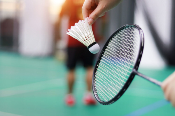 Top 10 vợt cầu lông Yonex công thủ toàn diện tốt nhất thị trường