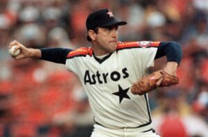 Nolan Ryan là một trong những cầu thủ ném bóng xuất sắc nhất trong lịch sử bóng chày