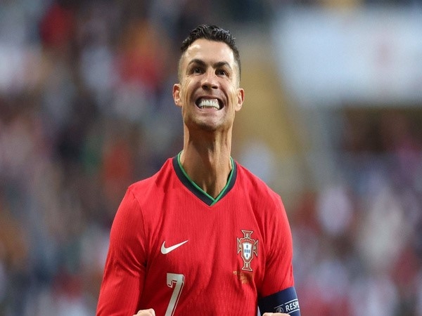 Cristiano Ronaldo - Tiền đạo có nhiều bàn thắng nhất trong lịch sử bóng đá