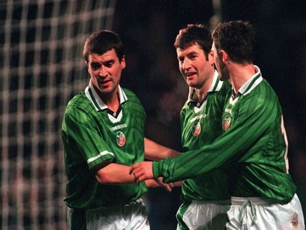 Huyền thoại bóng đá người Ireland - Denis Irwin