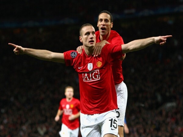 Vidic cùng với Ferdinand tạo nên một lá chắn thép cho hệ thống phòng ngự của MU