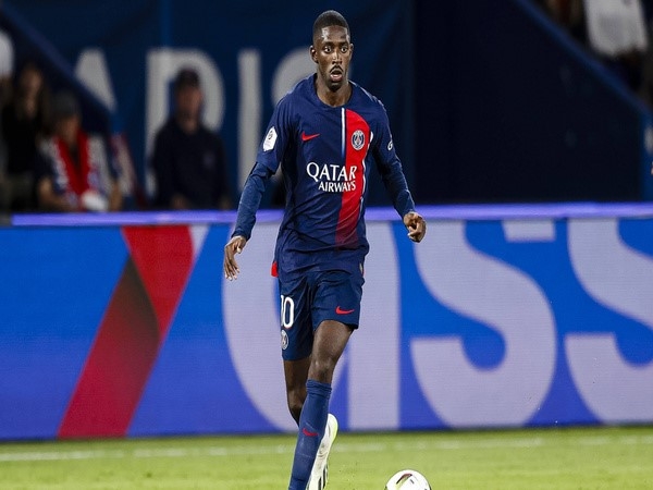 Dembele là tiền đạo cánh thuận cả 2 chân