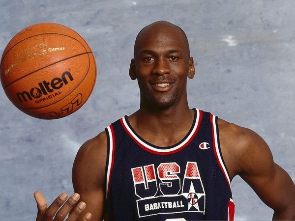 Cầu thủ bóng rổ Michael Jordan