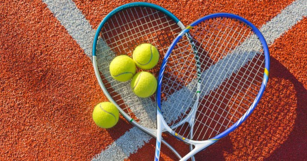 Thiết bị hỗ trợ phù hợp với kích thước sân Tennis mini