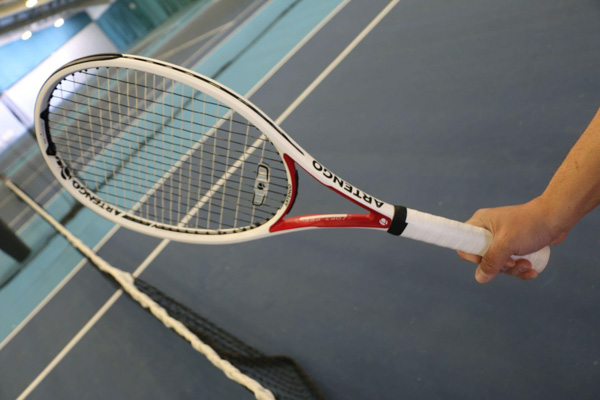 Bài tập cầm vợt tennis