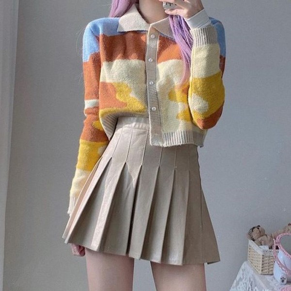 Chân váy tennis với áo cardigan