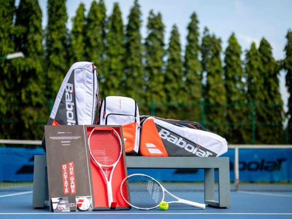 Nên chọn vợt tennis phù hợp