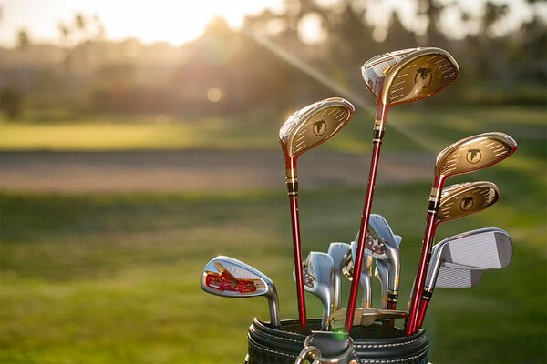 1 bộ gậy golf có bao nhiêu gậy?