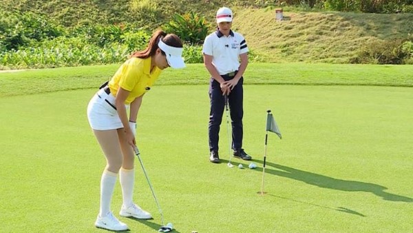 Khoảng cách đánh gậy golf tiêu chuẩn là bao nhiêu?