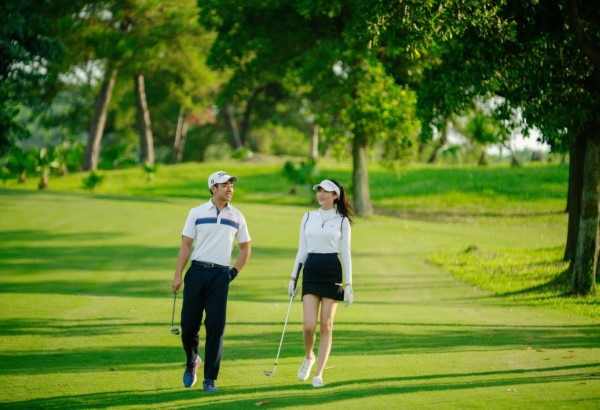 Địa điểm học đánh golf hiệu quả cho người mới bắt đầu?