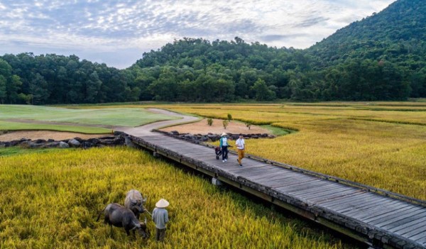 Sân golf Laguna Lăng Cô