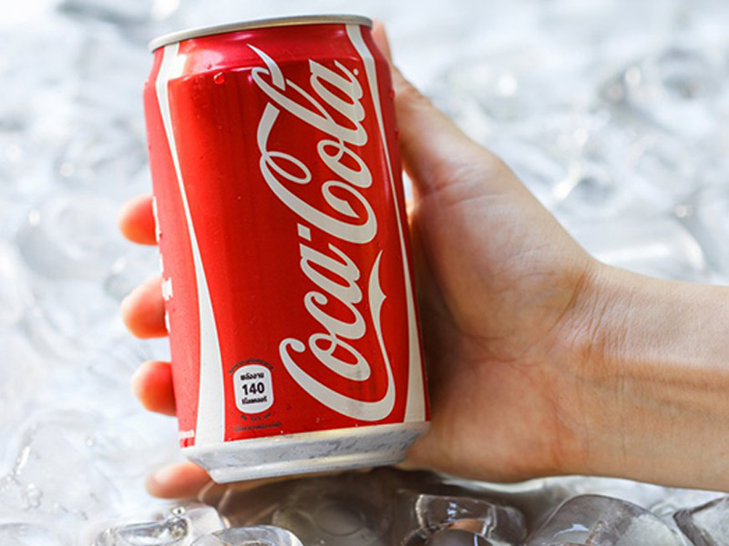 Lời khuyên chuyên gia về việc tiêu thụ Coca-Cola và kiểm soát calo