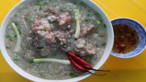 Cháo gân bò