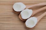 Một lòng trắng trứng (khoảng 30-35g) chỉ chứa khoảng 17 calo